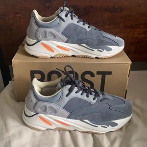 Yeezy 700 “Magnet” / Sz 12.5 / SKU FV9922